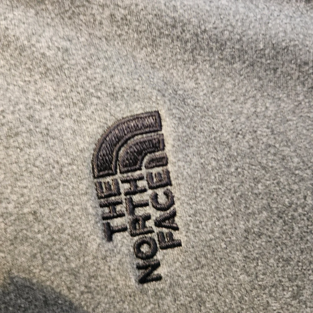 The North Face Gray Pullover Jacket Size L EUC